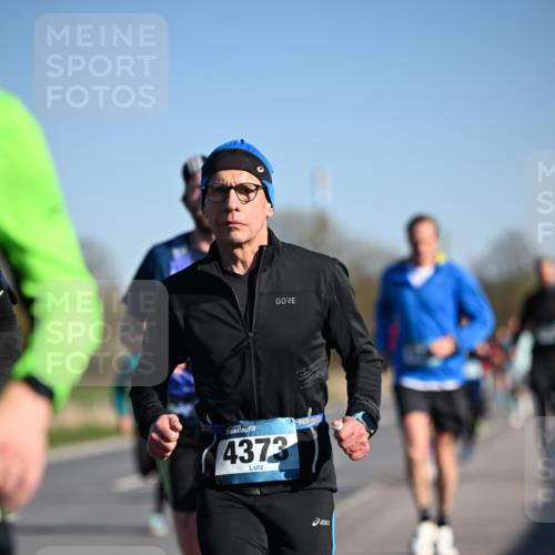 06.04.2025 - 44. Internationalen Wilhelmsburger Insellauf Dr. Thomas Lammeyer http://msf.ph/oto/7552088 06.04.2025 09:25:35 Laufen 4373 meine-sportfotos.de