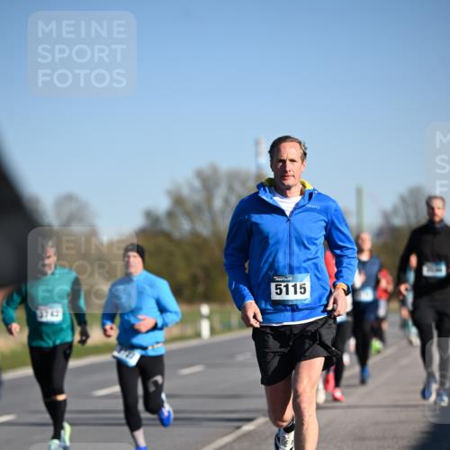 06.04.2025 - 44. Internationalen Wilhelmsburger Insellauf Dr. Thomas Lammeyer http://msf.ph/oto/7552098 06.04.2025 09:25:36 Laufen 3742, 5115 meine-sportfotos.de