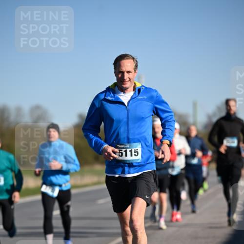 06.04.2025 - 44. Internationalen Wilhelmsburger Insellauf Dr. Thomas Lammeyer http://msf.ph/oto/7552106 06.04.2025 09:25:37 Laufen 5115 meine-sportfotos.de