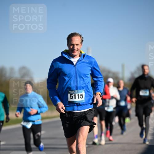 06.04.2025 - 44. Internationalen Wilhelmsburger Insellauf Dr. Thomas Lammeyer http://msf.ph/oto/7552108 06.04.2025 09:25:37 Laufen 5115 meine-sportfotos.de