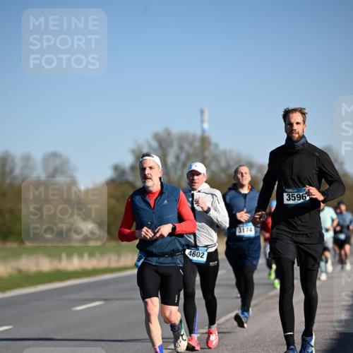 06.04.2025 - 44. Internationalen Wilhelmsburger Insellauf Dr. Thomas Lammeyer http://msf.ph/oto/7552124 06.04.2025 09:25:39 Laufen 4602, 3174, 3596 meine-sportfotos.de
