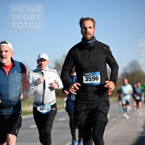 06.04.2025 - 44. Internationalen Wilhelmsburger Insellauf Dr. Thomas Lammeyer http://msf.ph/oto/7552143 06.04.2025 09:25:40 Laufen 4602, 3596 meine-sportfotos.de