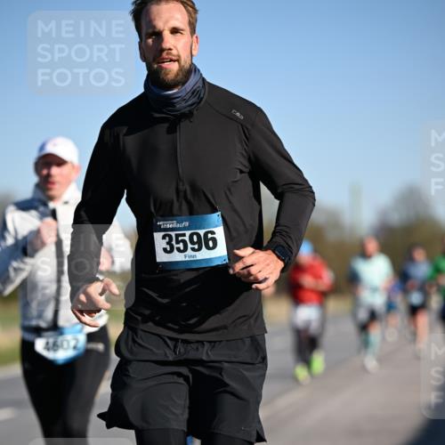 06.04.2025 - 44. Internationalen Wilhelmsburger Insellauf Dr. Thomas Lammeyer http://msf.ph/oto/7552154 06.04.2025 09:25:41 Laufen 4602, 3596 meine-sportfotos.de