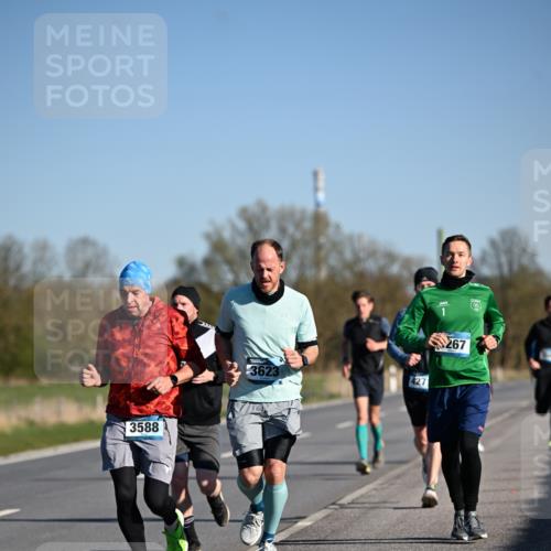 06.04.2025 - 44. Internationalen Wilhelmsburger Insellauf Dr. Thomas Lammeyer http://msf.ph/oto/7552188 06.04.2025 09:25:46 Laufen 3588, 3623, 427, 267 meine-sportfotos.de