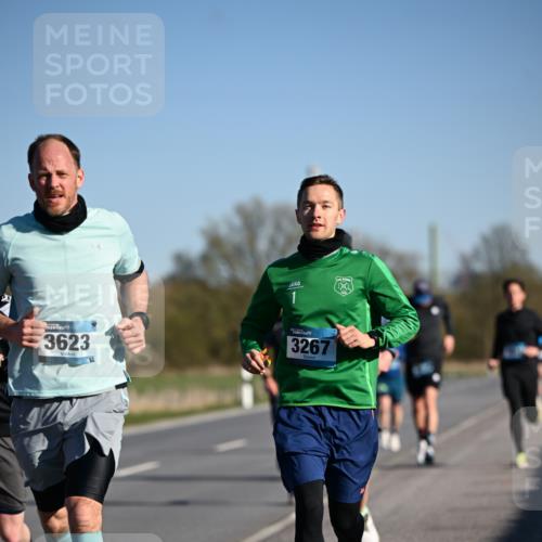 06.04.2025 - 44. Internationalen Wilhelmsburger Insellauf Dr. Thomas Lammeyer http://msf.ph/oto/7552203 06.04.2025 09:25:48 Laufen 3623, 3267 meine-sportfotos.de