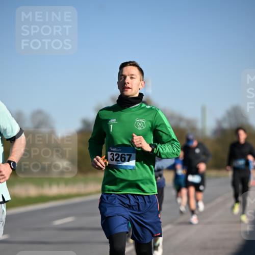 06.04.2025 - 44. Internationalen Wilhelmsburger Insellauf Dr. Thomas Lammeyer http://msf.ph/oto/7552212 06.04.2025 09:25:49 Laufen 1, 3267 meine-sportfotos.de
