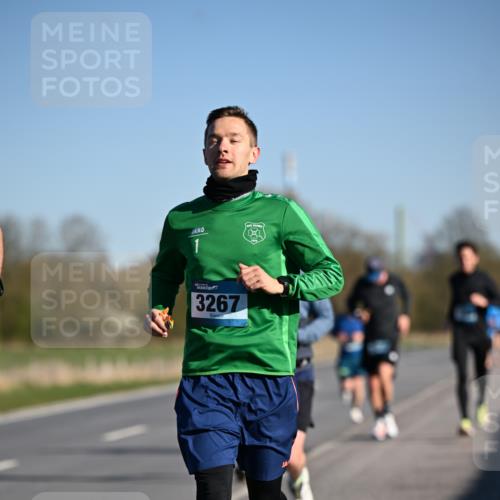 06.04.2025 - 44. Internationalen Wilhelmsburger Insellauf Dr. Thomas Lammeyer http://msf.ph/oto/7552214 06.04.2025 09:25:49 Laufen 1, 3267 meine-sportfotos.de