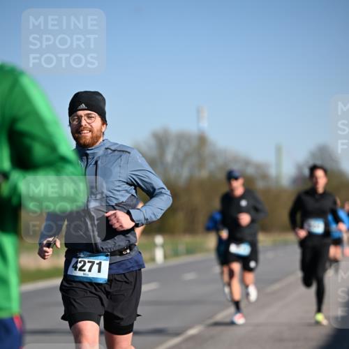 06.04.2025 - 44. Internationalen Wilhelmsburger Insellauf Dr. Thomas Lammeyer http://msf.ph/oto/7552224 06.04.2025 09:25:50 Laufen 4271 meine-sportfotos.de