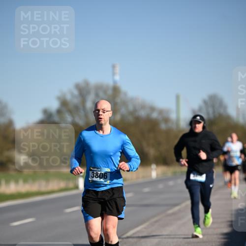 06.04.2025 - 44. Internationalen Wilhelmsburger Insellauf Dr. Thomas Lammeyer http://msf.ph/oto/7552276 06.04.2025 09:25:59 Laufen 3806 meine-sportfotos.de