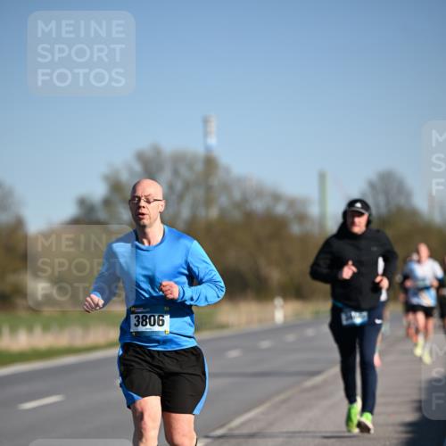 06.04.2025 - 44. Internationalen Wilhelmsburger Insellauf Dr. Thomas Lammeyer http://msf.ph/oto/7552281 06.04.2025 09:25:59 Laufen 3806 meine-sportfotos.de