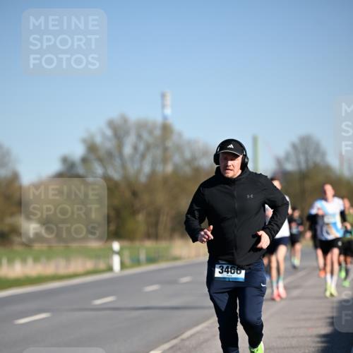 06.04.2025 - 44. Internationalen Wilhelmsburger Insellauf Dr. Thomas Lammeyer http://msf.ph/oto/7552291 06.04.2025 09:26:01 Laufen 3466 meine-sportfotos.de