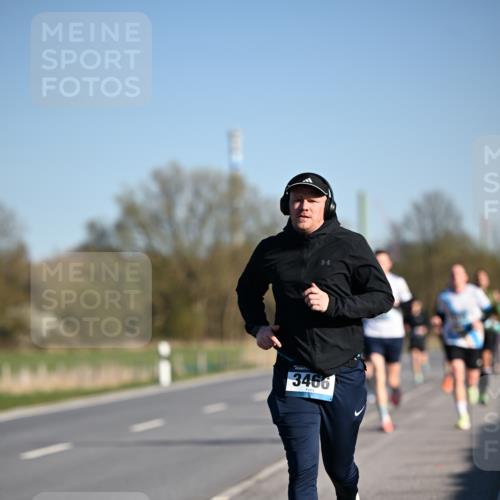 06.04.2025 - 44. Internationalen Wilhelmsburger Insellauf Dr. Thomas Lammeyer http://msf.ph/oto/7552299 06.04.2025 09:26:02 Laufen 3466 meine-sportfotos.de