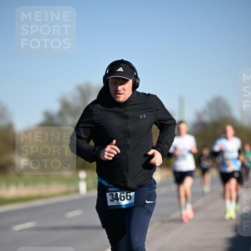 06.04.2025 - 44. Internationalen Wilhelmsburger Insellauf Dr. Thomas Lammeyer http://msf.ph/oto/7552304 06.04.2025 09:26:03 Laufen 3466 meine-sportfotos.de