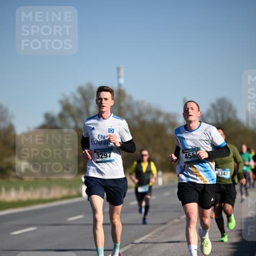06.04.2025 - 44. Internationalen Wilhelmsburger Insellauf Dr. Thomas Lammeyer http://msf.ph/oto/7552336 06.04.2025 09:26:07 Laufen 3297, 455, 4347 meine-sportfotos.de
