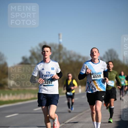 06.04.2025 - 44. Internationalen Wilhelmsburger Insellauf Dr. Thomas Lammeyer http://msf.ph/oto/7552340 06.04.2025 09:26:07 Laufen 4559, 3297, 4347 meine-sportfotos.de