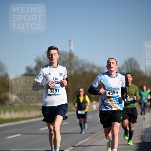 06.04.2025 - 44. Internationalen Wilhelmsburger Insellauf Dr. Thomas Lammeyer http://msf.ph/oto/7552342 06.04.2025 09:26:07 Laufen 3297, 4559 meine-sportfotos.de