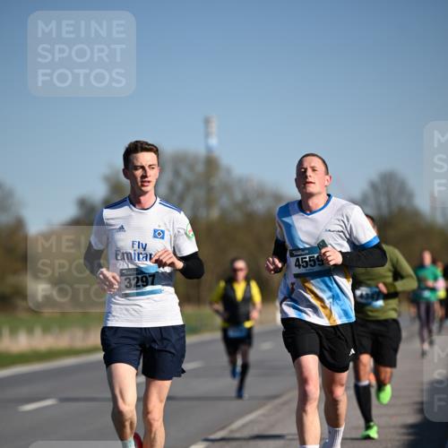 06.04.2025 - 44. Internationalen Wilhelmsburger Insellauf Dr. Thomas Lammeyer http://msf.ph/oto/7552347 06.04.2025 09:26:07 Laufen 3297, 4559 meine-sportfotos.de
