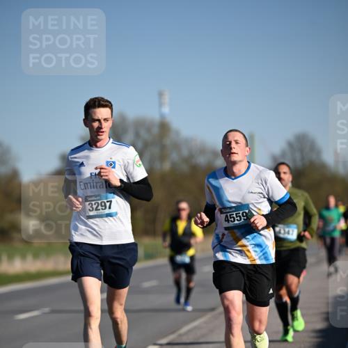 06.04.2025 - 44. Internationalen Wilhelmsburger Insellauf Dr. Thomas Lammeyer http://msf.ph/oto/7552348 06.04.2025 09:26:07 Laufen 3297, 4559, 4347 meine-sportfotos.de
