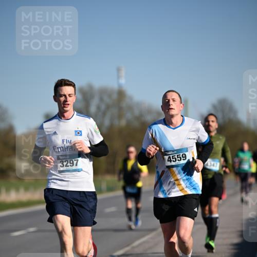 06.04.2025 - 44. Internationalen Wilhelmsburger Insellauf Dr. Thomas Lammeyer http://msf.ph/oto/7552351 06.04.2025 09:26:08 Laufen 3297, 4559, 4347 meine-sportfotos.de
