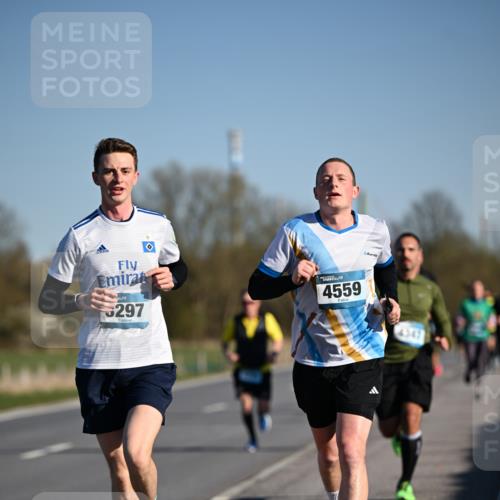 06.04.2025 - 44. Internationalen Wilhelmsburger Insellauf Dr. Thomas Lammeyer http://msf.ph/oto/7552353 06.04.2025 09:26:08 Laufen 297, 4559, 4347 meine-sportfotos.de