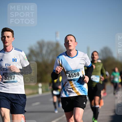 06.04.2025 - 44. Internationalen Wilhelmsburger Insellauf Dr. Thomas Lammeyer http://msf.ph/oto/7552355 06.04.2025 09:26:08 Laufen 3297, 4559, 4342 meine-sportfotos.de