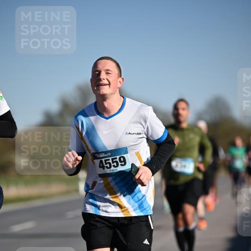 06.04.2025 - 44. Internationalen Wilhelmsburger Insellauf Dr. Thomas Lammeyer http://msf.ph/oto/7552365 06.04.2025 09:26:09 Laufen 4559 meine-sportfotos.de