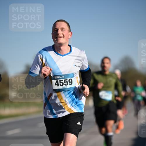 06.04.2025 - 44. Internationalen Wilhelmsburger Insellauf Dr. Thomas Lammeyer http://msf.ph/oto/7552367 06.04.2025 09:26:09 Laufen 4559 meine-sportfotos.de