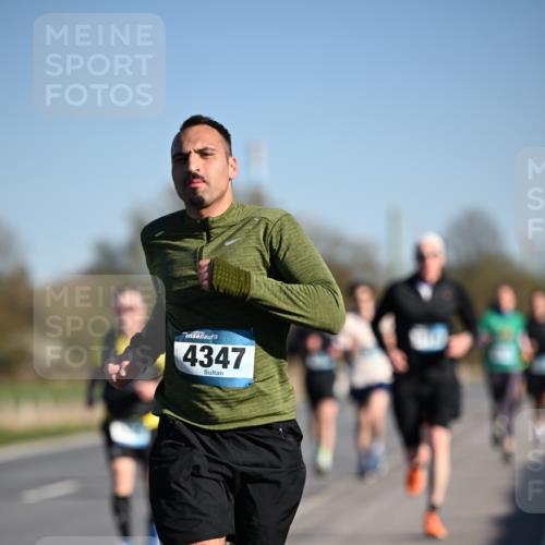 06.04.2025 - 44. Internationalen Wilhelmsburger Insellauf Dr. Thomas Lammeyer http://msf.ph/oto/7552387 06.04.2025 09:26:11 Laufen 4347 meine-sportfotos.de