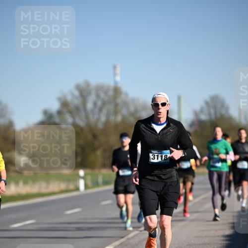 06.04.2025 - 44. Internationalen Wilhelmsburger Insellauf Dr. Thomas Lammeyer http://msf.ph/oto/7552403 06.04.2025 09:26:13 Laufen 3118 meine-sportfotos.de