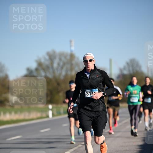 06.04.2025 - 44. Internationalen Wilhelmsburger Insellauf Dr. Thomas Lammeyer http://msf.ph/oto/7552407 06.04.2025 09:26:13 Laufen 31 meine-sportfotos.de