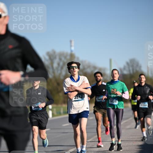06.04.2025 - 44. Internationalen Wilhelmsburger Insellauf Dr. Thomas Lammeyer http://msf.ph/oto/7552432 06.04.2025 09:26:15 Laufen 3512, 5026, 340, 3350 meine-sportfotos.de
