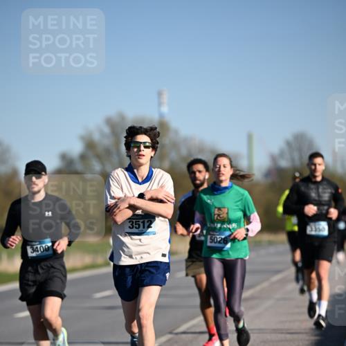 06.04.2025 - 44. Internationalen Wilhelmsburger Insellauf Dr. Thomas Lammeyer http://msf.ph/oto/7552440 06.04.2025 09:26:16 Laufen 3512, 3350, 5026, 3400, 4410 meine-sportfotos.de