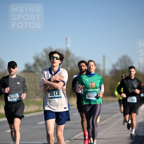 06.04.2025 - 44. Internationalen Wilhelmsburger Insellauf Dr. Thomas Lammeyer http://msf.ph/oto/7552442 06.04.2025 09:26:16 Laufen 3400, 3512, 5026, 3350 meine-sportfotos.de