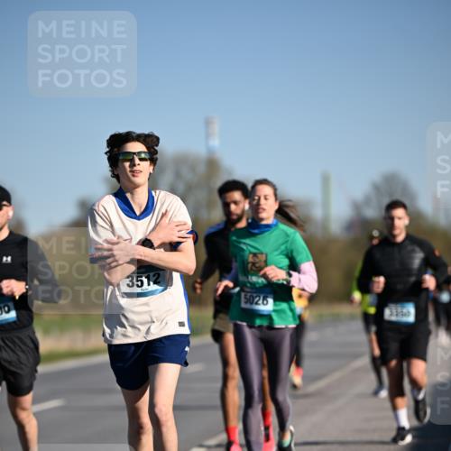 06.04.2025 - 44. Internationalen Wilhelmsburger Insellauf Dr. Thomas Lammeyer http://msf.ph/oto/7552448 06.04.2025 09:26:17 Laufen 3512, 5026 meine-sportfotos.de