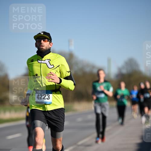 06.04.2025 - 44. Internationalen Wilhelmsburger Insellauf Dr. Thomas Lammeyer http://msf.ph/oto/7552495 06.04.2025 09:26:22 Laufen 4223 meine-sportfotos.de