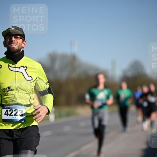06.04.2025 - 44. Internationalen Wilhelmsburger Insellauf Dr. Thomas Lammeyer http://msf.ph/oto/7552503 06.04.2025 09:26:22 Laufen 4223 meine-sportfotos.de
