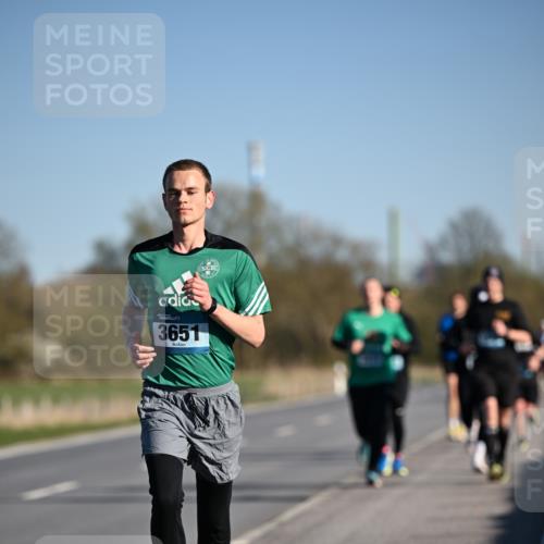 06.04.2025 - 44. Internationalen Wilhelmsburger Insellauf Dr. Thomas Lammeyer http://msf.ph/oto/7552520 06.04.2025 09:26:25 Laufen 3651 meine-sportfotos.de