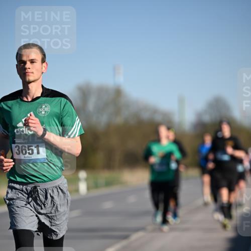 06.04.2025 - 44. Internationalen Wilhelmsburger Insellauf Dr. Thomas Lammeyer http://msf.ph/oto/7552533 06.04.2025 09:26:26 Laufen 3651 meine-sportfotos.de