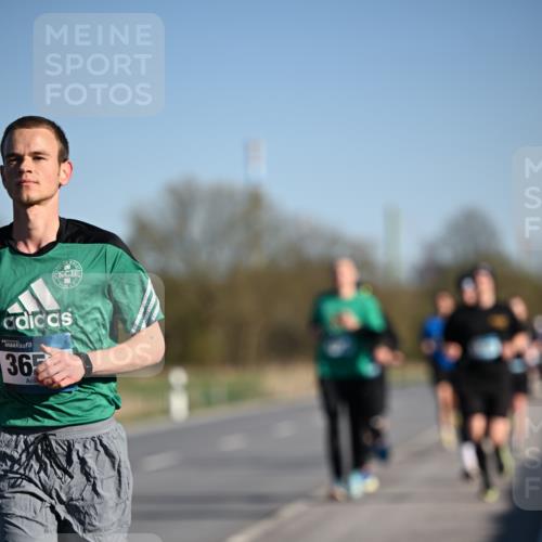 06.04.2025 - 44. Internationalen Wilhelmsburger Insellauf Dr. Thomas Lammeyer http://msf.ph/oto/7552535 06.04.2025 09:26:26 Laufen 365 meine-sportfotos.de