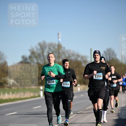 06.04.2025 - 44. Internationalen Wilhelmsburger Insellauf Dr. Thomas Lammeyer http://msf.ph/oto/7552539 06.04.2025 09:26:28 Laufen 3826, 5084, 3356 meine-sportfotos.de