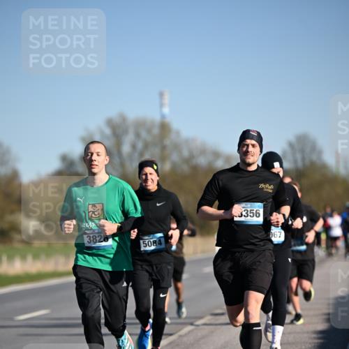 06.04.2025 - 44. Internationalen Wilhelmsburger Insellauf Dr. Thomas Lammeyer http://msf.ph/oto/7552545 06.04.2025 09:26:29 Laufen 3826, 5084, 3356, 067 meine-sportfotos.de