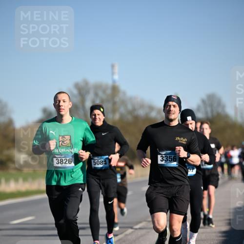 06.04.2025 - 44. Internationalen Wilhelmsburger Insellauf Dr. Thomas Lammeyer http://msf.ph/oto/7552547 06.04.2025 09:26:29 Laufen 3826, 5084, 3356 meine-sportfotos.de