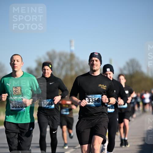 06.04.2025 - 44. Internationalen Wilhelmsburger Insellauf Dr. Thomas Lammeyer http://msf.ph/oto/7552558 06.04.2025 09:26:30 Laufen 3826, 5084, 916, 3356 meine-sportfotos.de