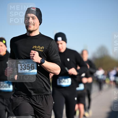 06.04.2025 - 44. Internationalen Wilhelmsburger Insellauf Dr. Thomas Lammeyer http://msf.ph/oto/7552577 06.04.2025 09:26:31 Laufen 3087, 3356, 3061 meine-sportfotos.de