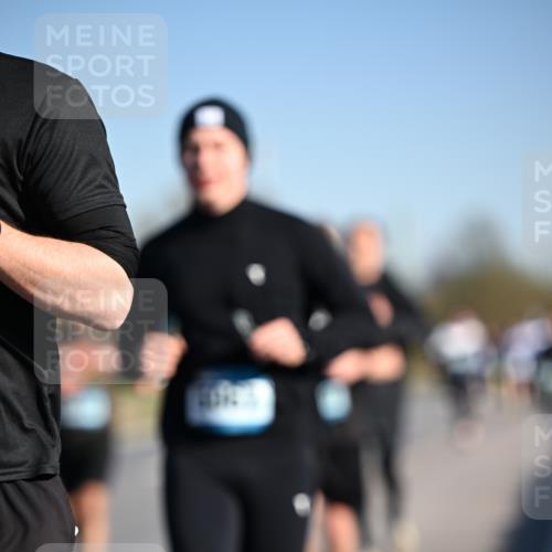 06.04.2025 - 44. Internationalen Wilhelmsburger Insellauf Dr. Thomas Lammeyer http://msf.ph/oto/7552579 06.04.2025 09:26:32 Laufen  meine-sportfotos.de