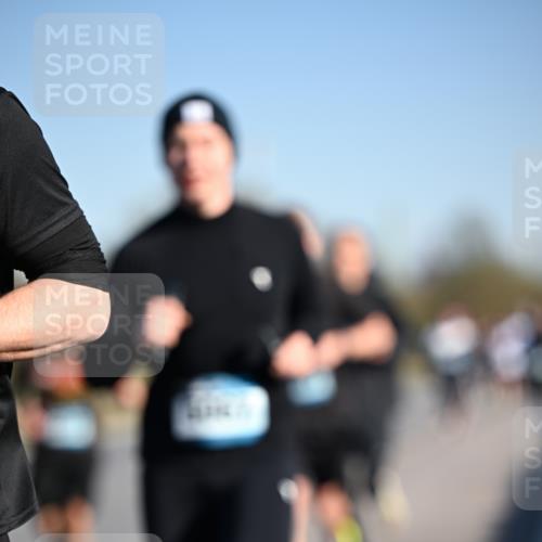 06.04.2025 - 44. Internationalen Wilhelmsburger Insellauf Dr. Thomas Lammeyer http://msf.ph/oto/7552581 06.04.2025 09:26:32 Laufen  meine-sportfotos.de