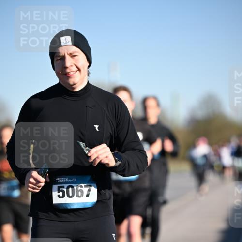 06.04.2025 - 44. Internationalen Wilhelmsburger Insellauf Dr. Thomas Lammeyer http://msf.ph/oto/7552584 06.04.2025 09:26:33 Laufen 5067, 7 meine-sportfotos.de