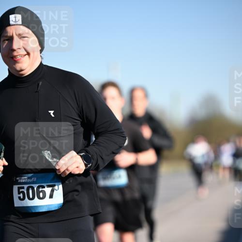 06.04.2025 - 44. Internationalen Wilhelmsburger Insellauf Dr. Thomas Lammeyer http://msf.ph/oto/7552588 06.04.2025 09:26:33 Laufen 5067, 7 meine-sportfotos.de