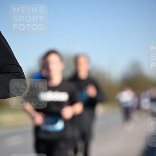 06.04.2025 - 44. Internationalen Wilhelmsburger Insellauf Dr. Thomas Lammeyer http://msf.ph/oto/7552596 06.04.2025 09:26:33 Laufen  meine-sportfotos.de