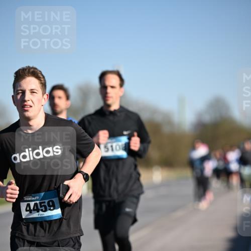 06.04.2025 - 44. Internationalen Wilhelmsburger Insellauf Dr. Thomas Lammeyer http://msf.ph/oto/7552600 06.04.2025 09:26:34 Laufen 4459, 5108 meine-sportfotos.de